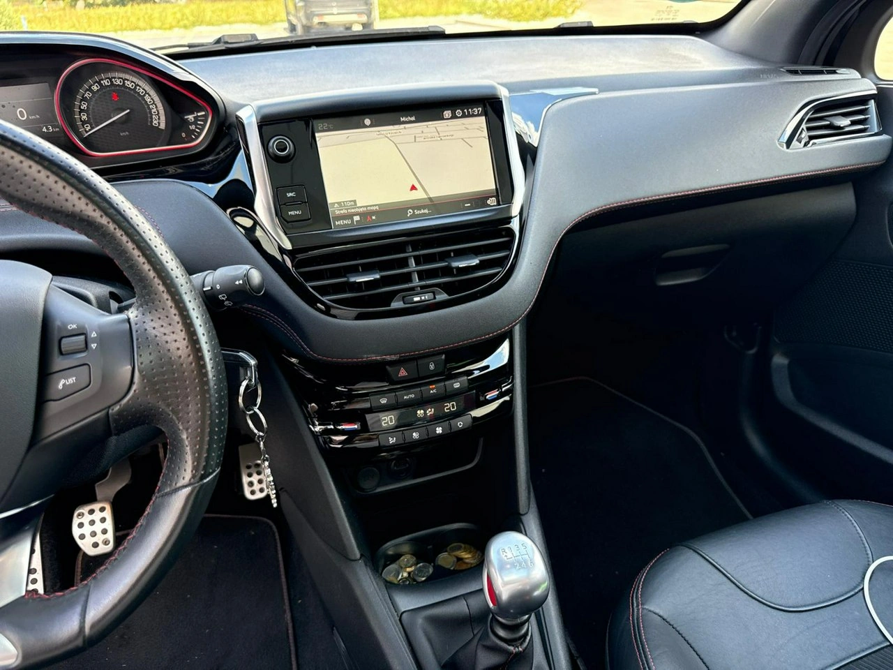 Peugeot 208 - Zdjęcie 32