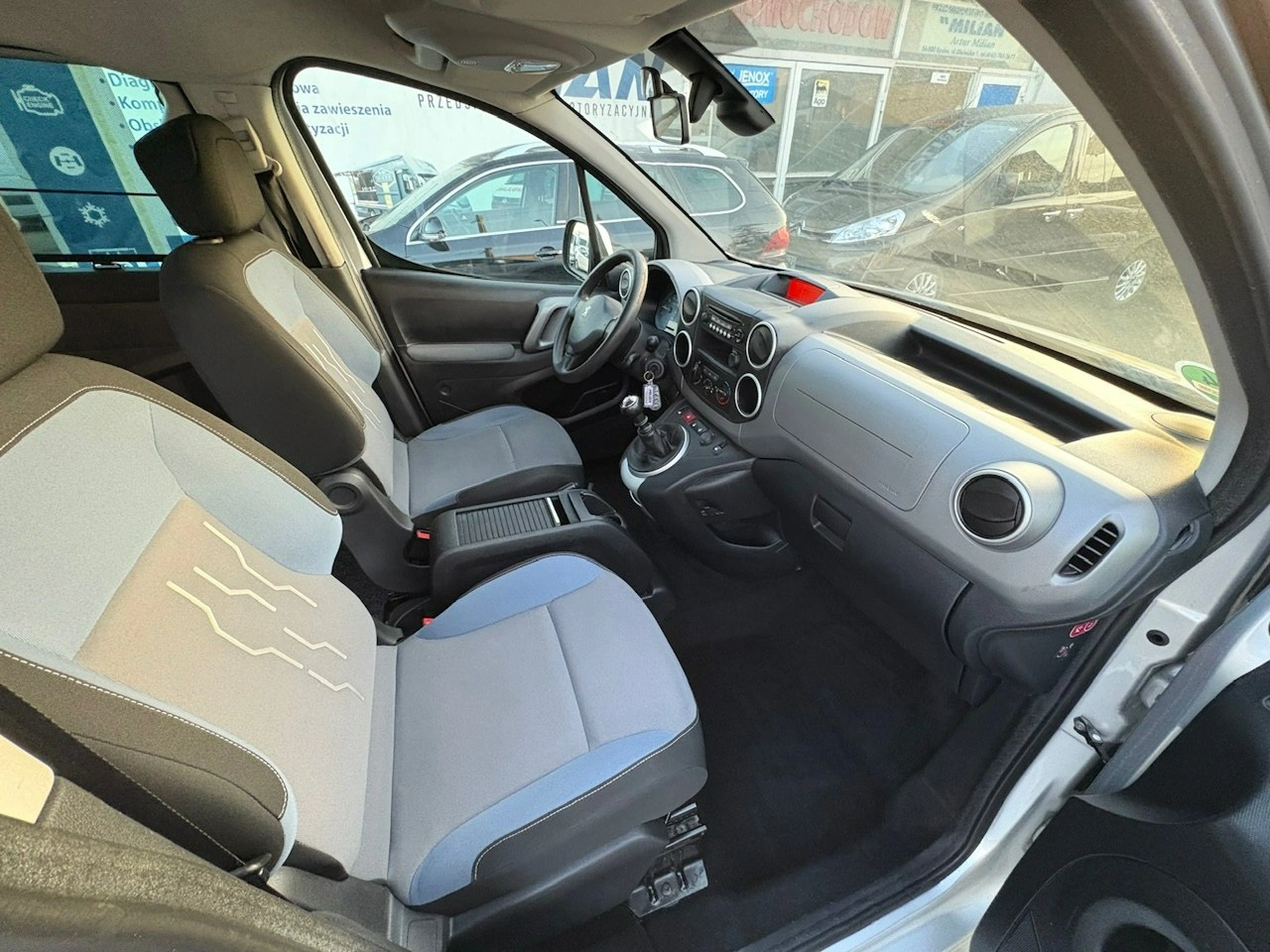 Peugeot Partner - Zdjęcie 2