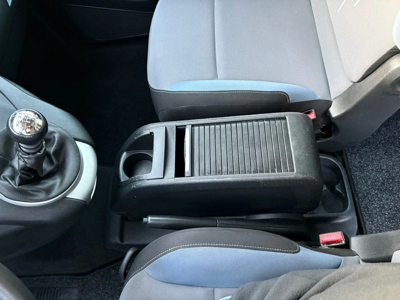 Peugeot Partner - Zdjęcie 23