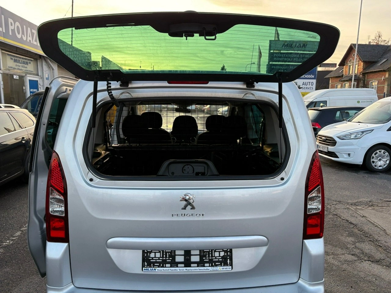 Peugeot Partner - Zdjęcie 25