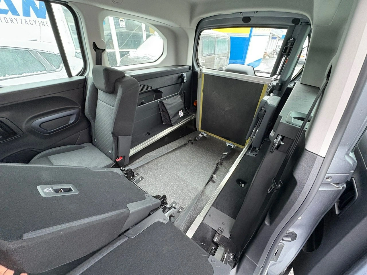 Peugeot Rifter - Zdjęcie 27