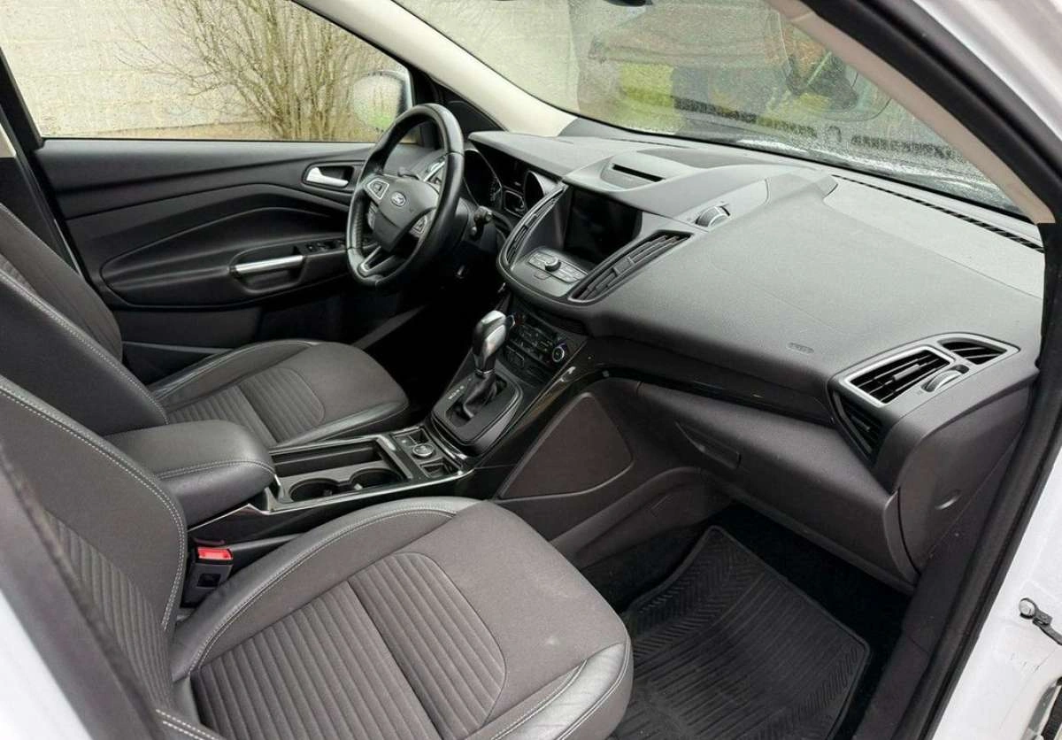 Ford Kuga - Zdjęcie 9