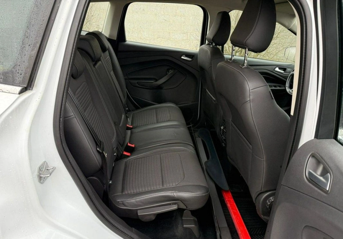 Ford Kuga - Zdjęcie 12