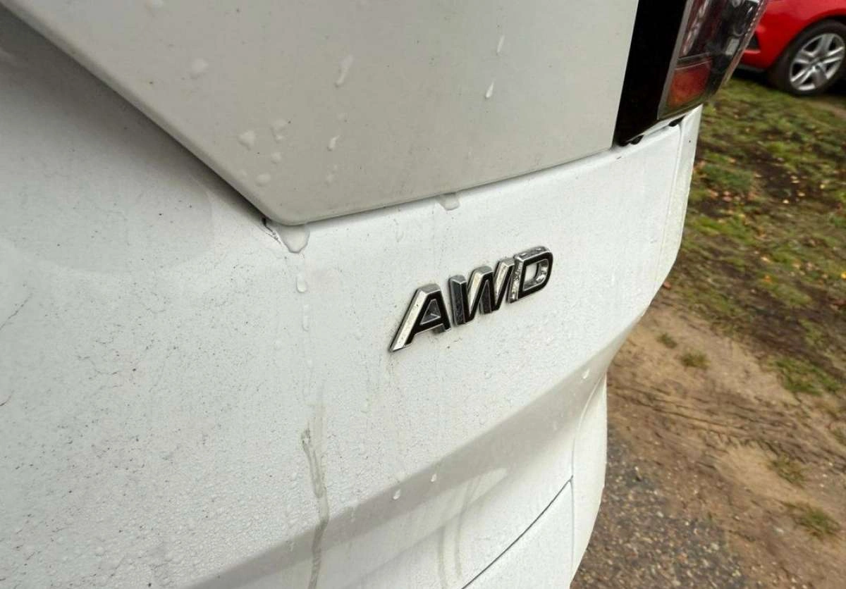 Ford Kuga - Zdjęcie 25