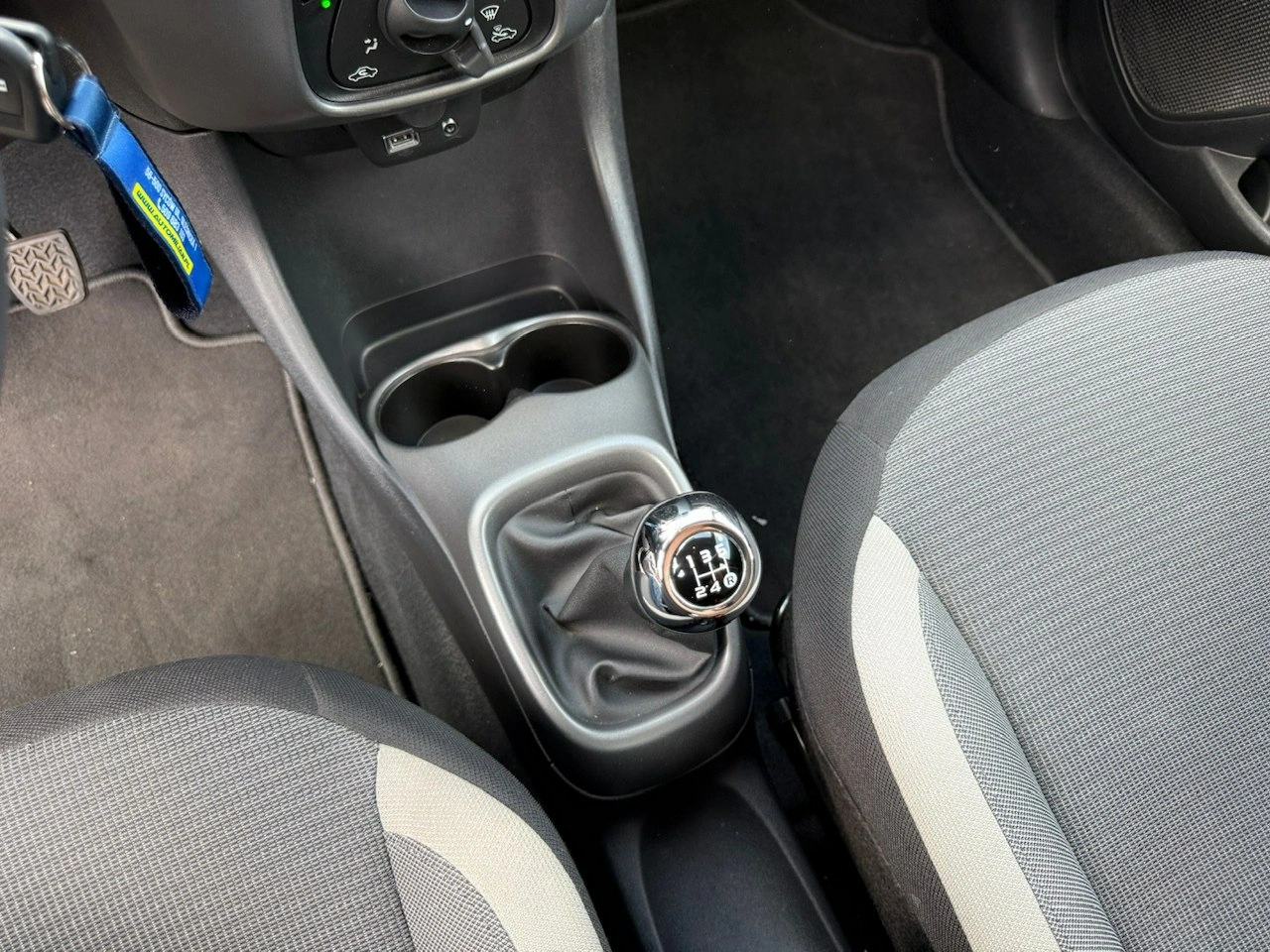 Toyota Aygo - Zdjęcie 12