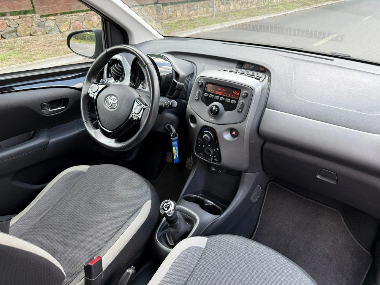 Toyota Aygo - Zdjęcie 17