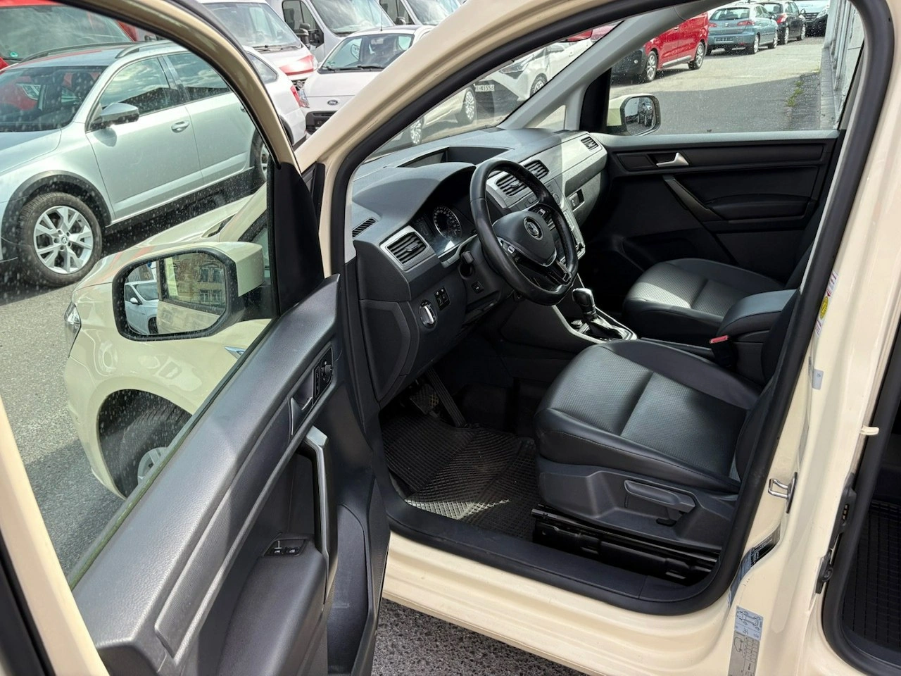 Volkswagen Caddy - Zdjęcie 9