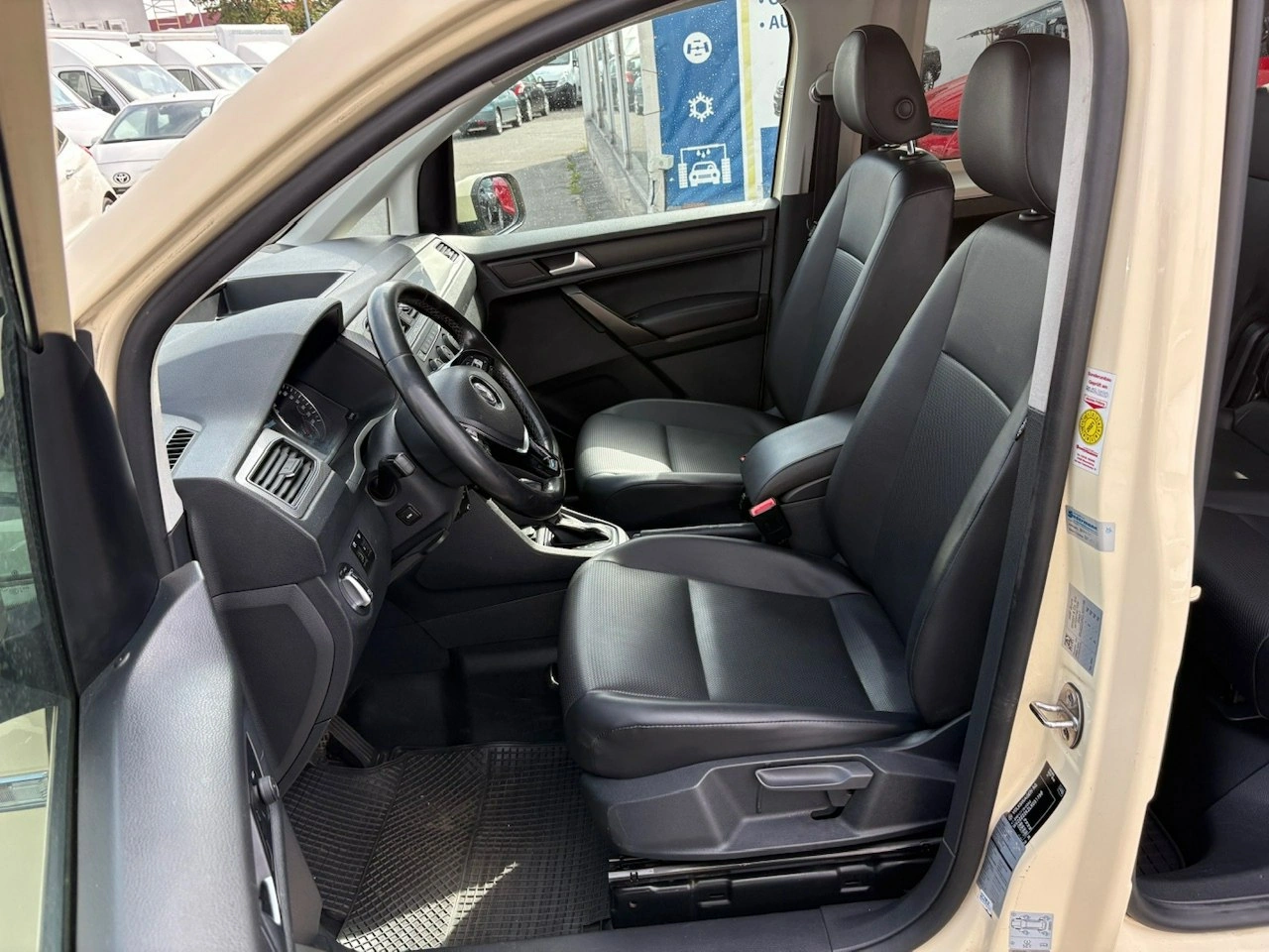 Volkswagen Caddy - Zdjęcie 18