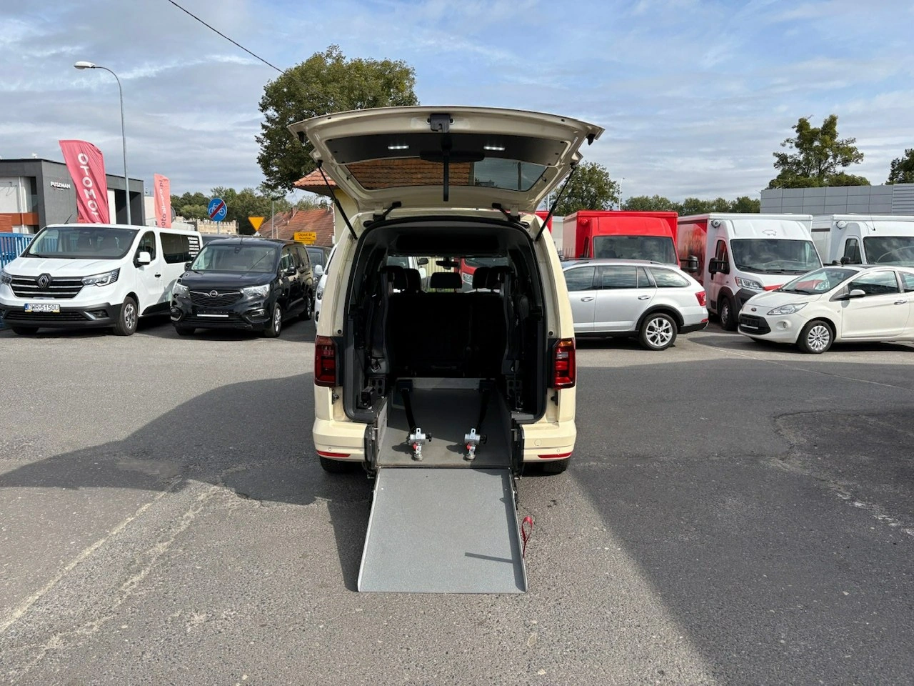 Volkswagen Caddy - Zdjęcie 14