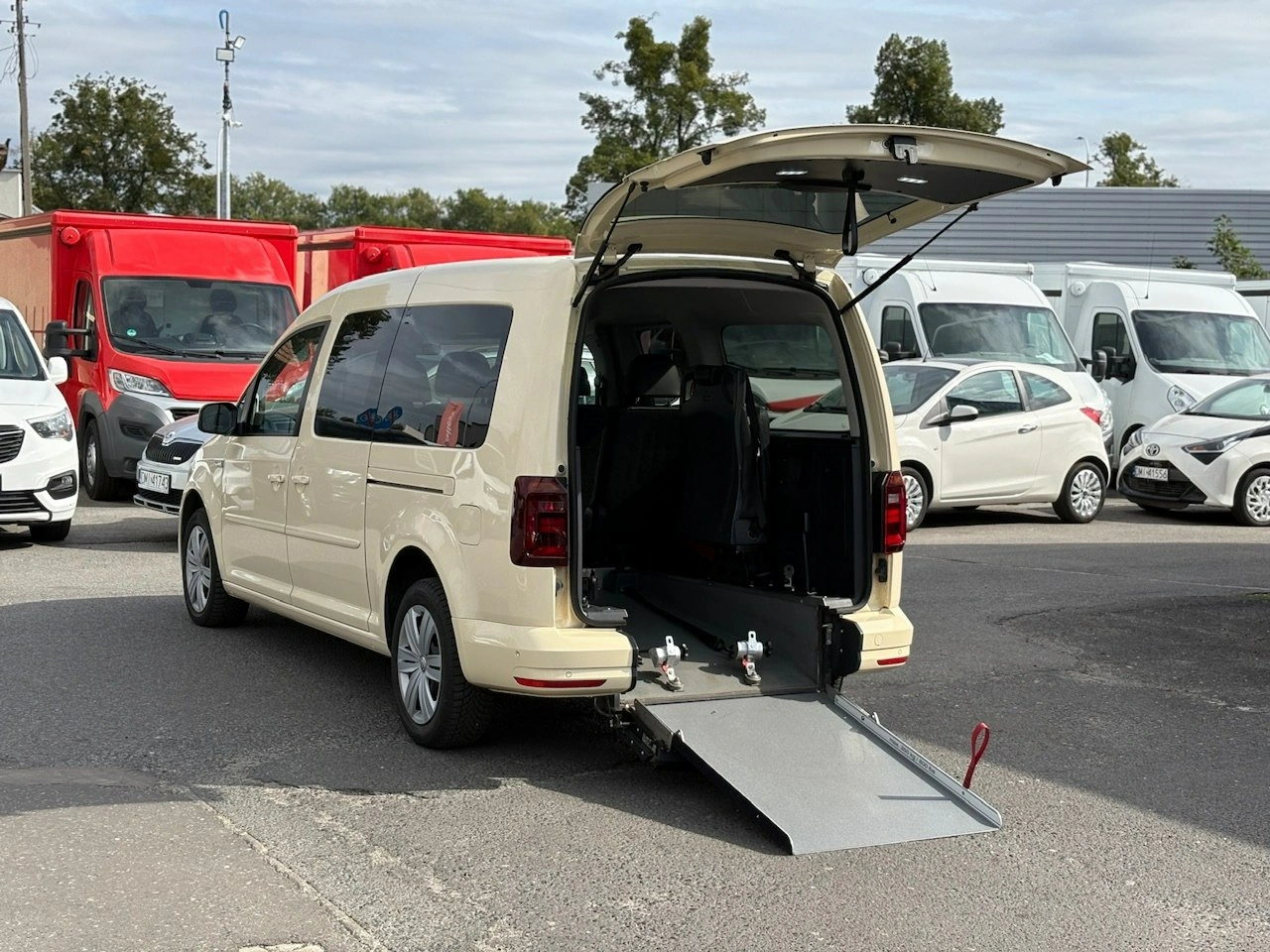 Volkswagen Caddy - Główne zdjęcie