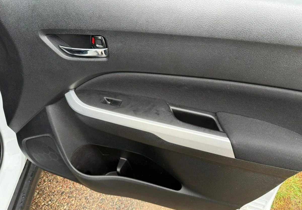 Suzuki Vitara - Zdjęcie 16