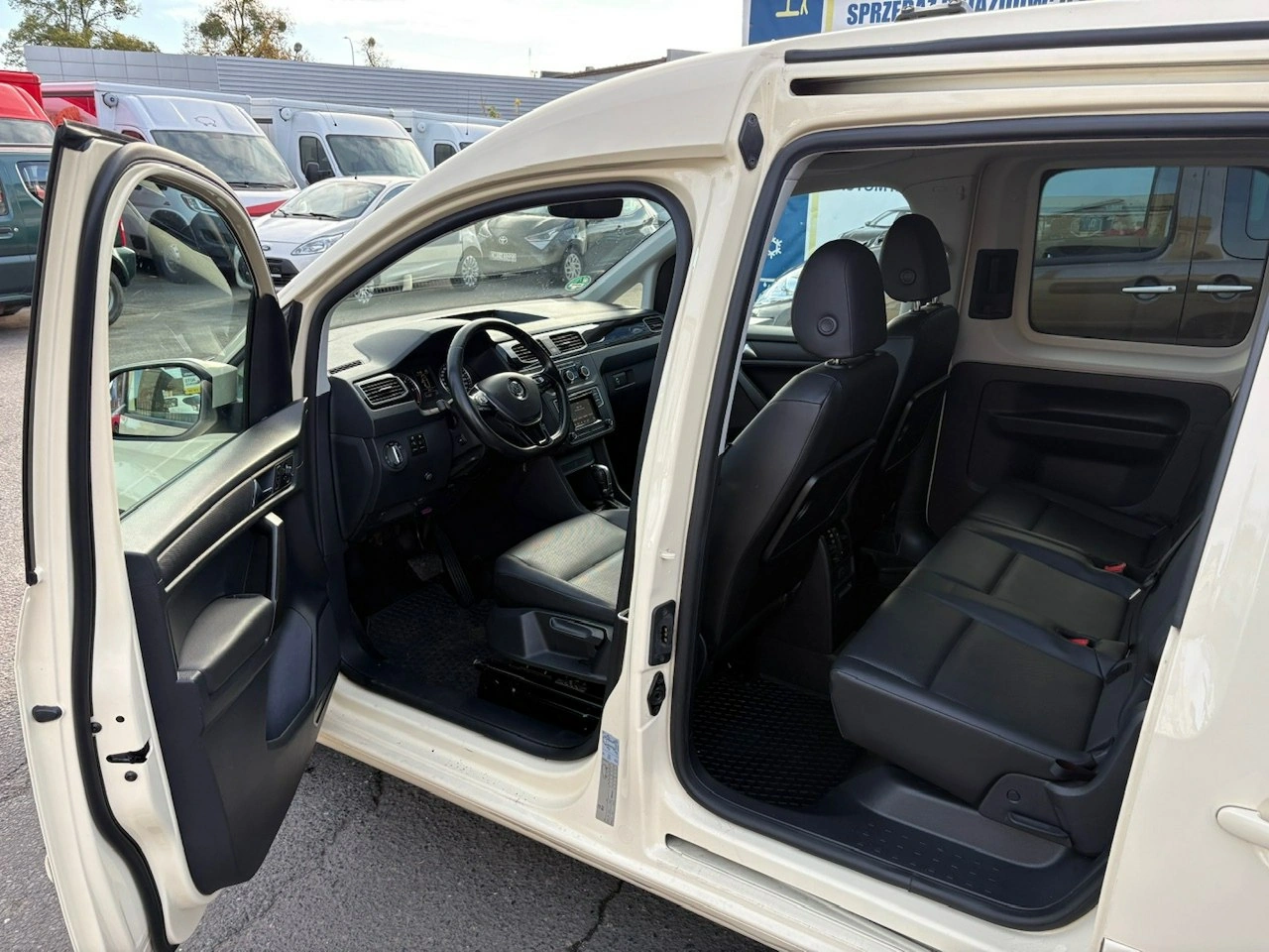 Volkswagen Caddy - Zdjęcie 18