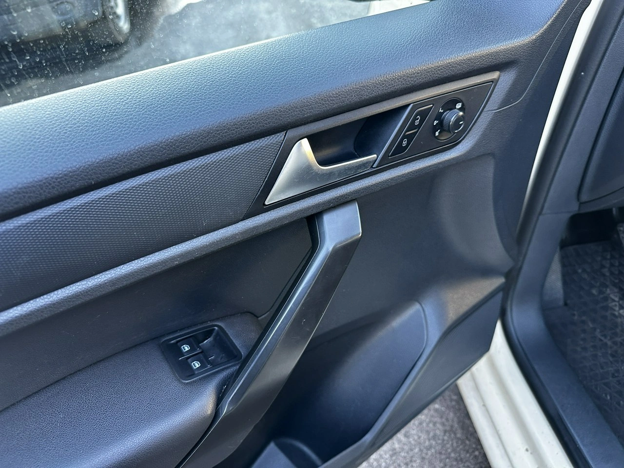 Volkswagen Caddy - Zdjęcie 21