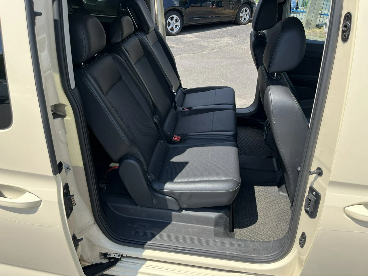 Volkswagen Caddy - Zdjęcie 13