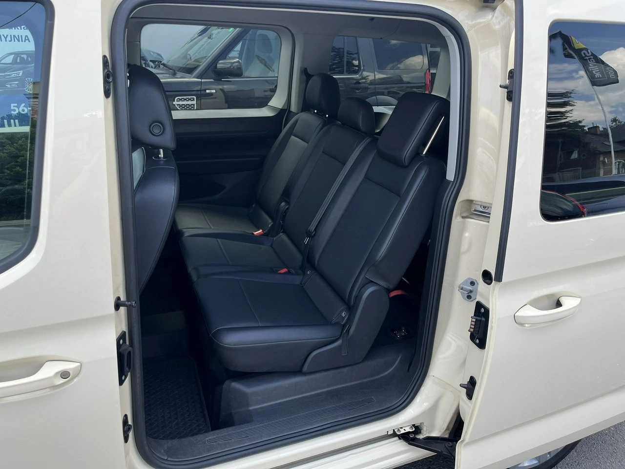 Volkswagen Caddy - Zdjęcie 24