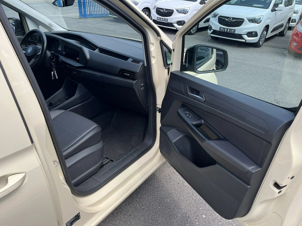 Volkswagen Caddy - Zdjęcie 30