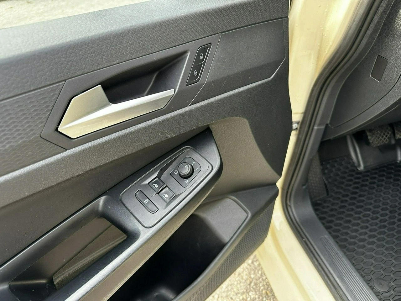 Volkswagen Caddy - Zdjęcie 10