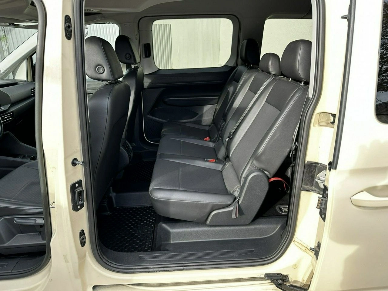 Volkswagen Caddy - Zdjęcie 18