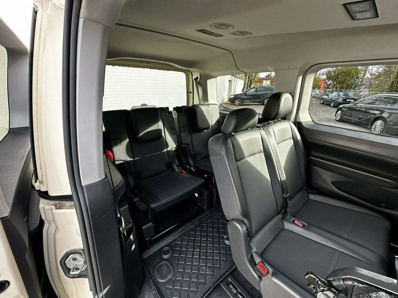 Volkswagen Caddy - Zdjęcie 25