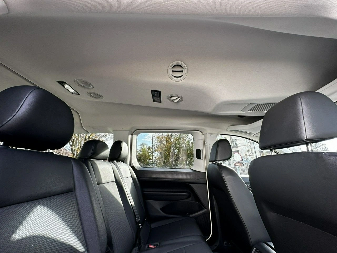 Volkswagen Caddy - Zdjęcie 30