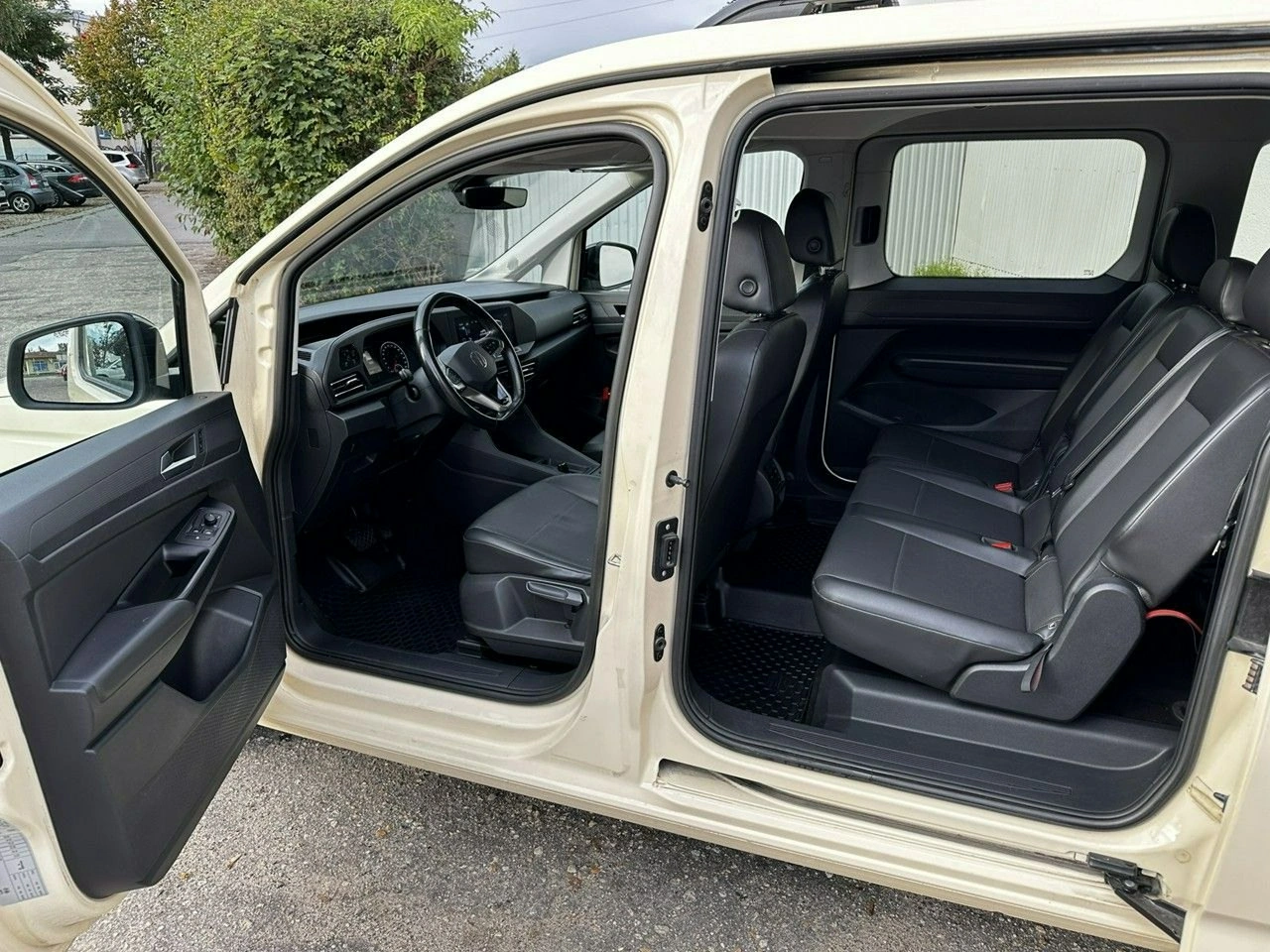 Volkswagen Caddy - Zdjęcie 8