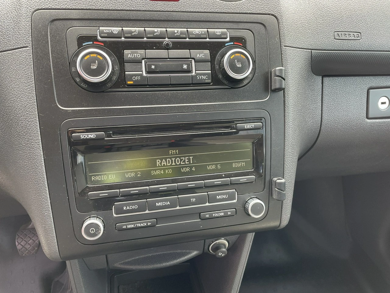 Volkswagen Caddy - Zdjęcie 14