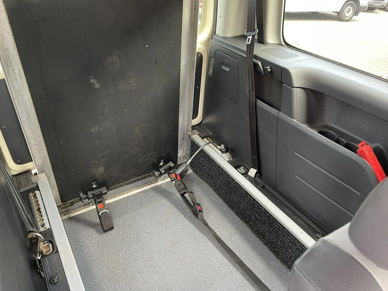 Volkswagen Caddy - Zdjęcie 18