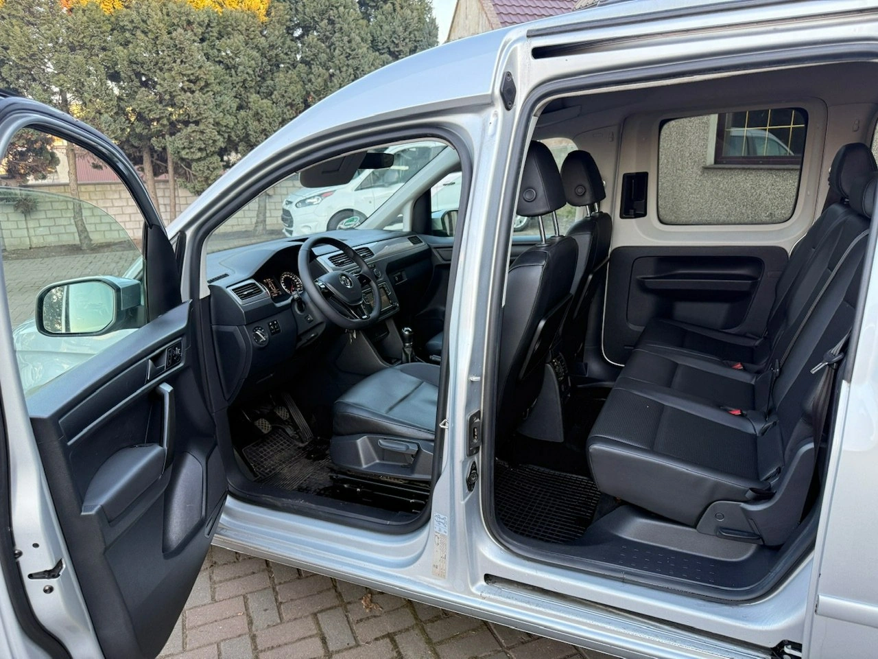 Volkswagen Caddy - Zdjęcie 12