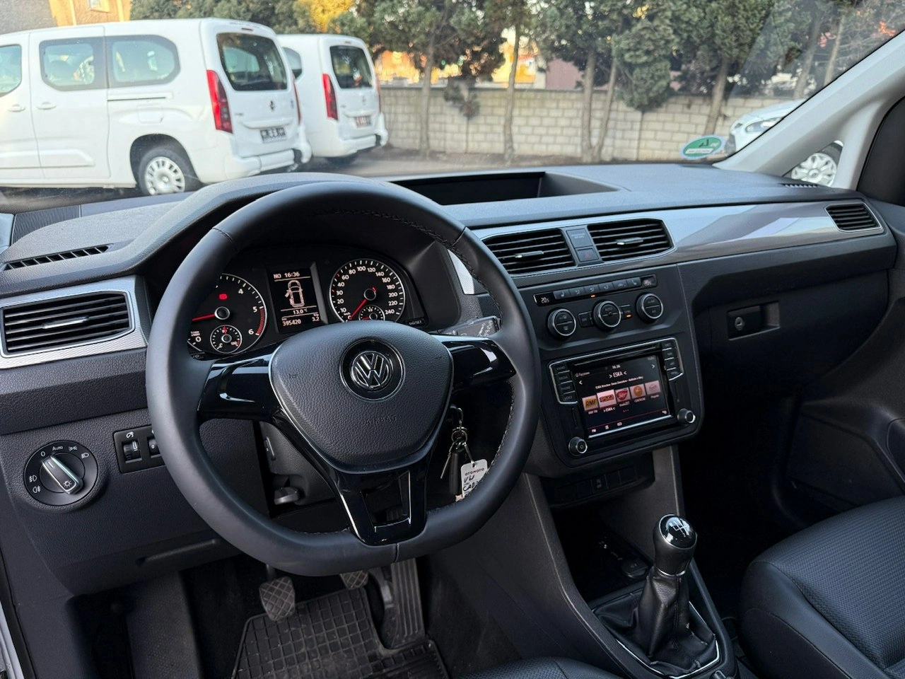 Volkswagen Caddy - Zdjęcie 13