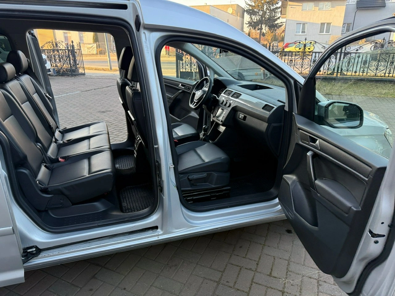 Volkswagen Caddy - Zdjęcie 22