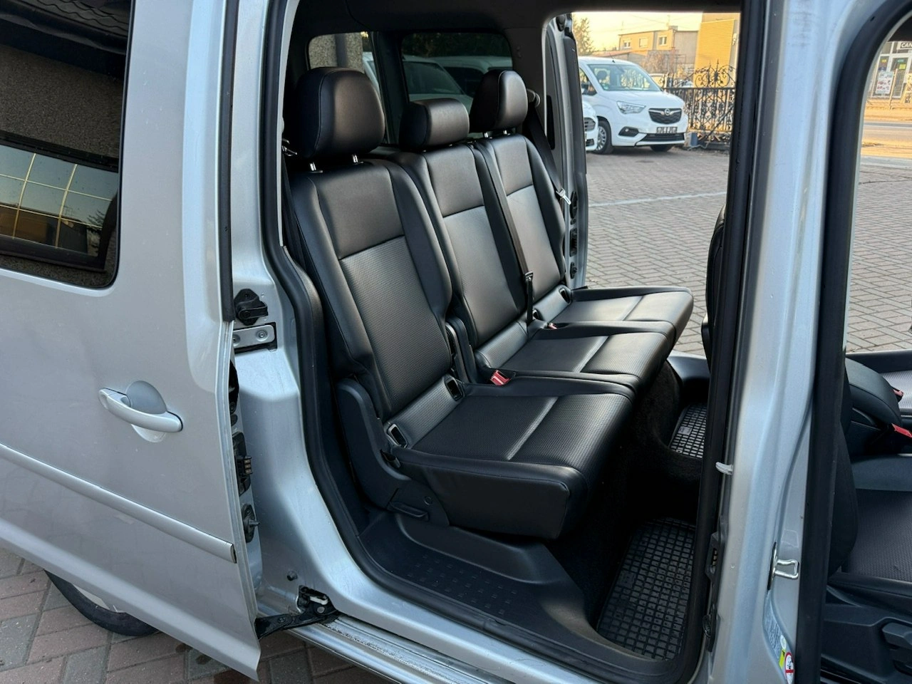 Volkswagen Caddy - Zdjęcie 25