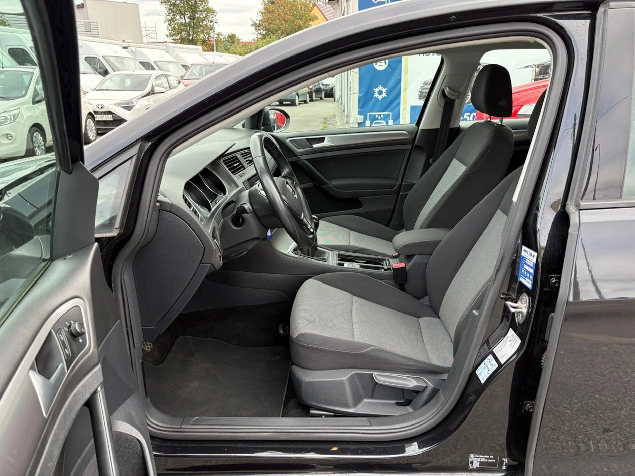 Volkswagen Golf - Zdjęcie 11