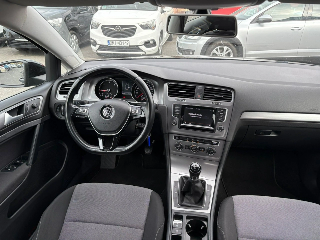 Volkswagen Golf - Zdjęcie 28