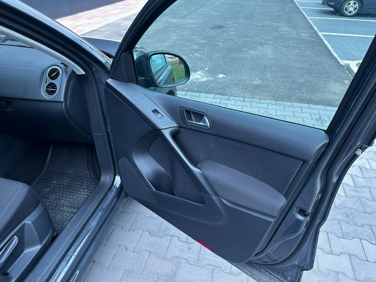 Volkswagen Tiguan - Zdjęcie 13