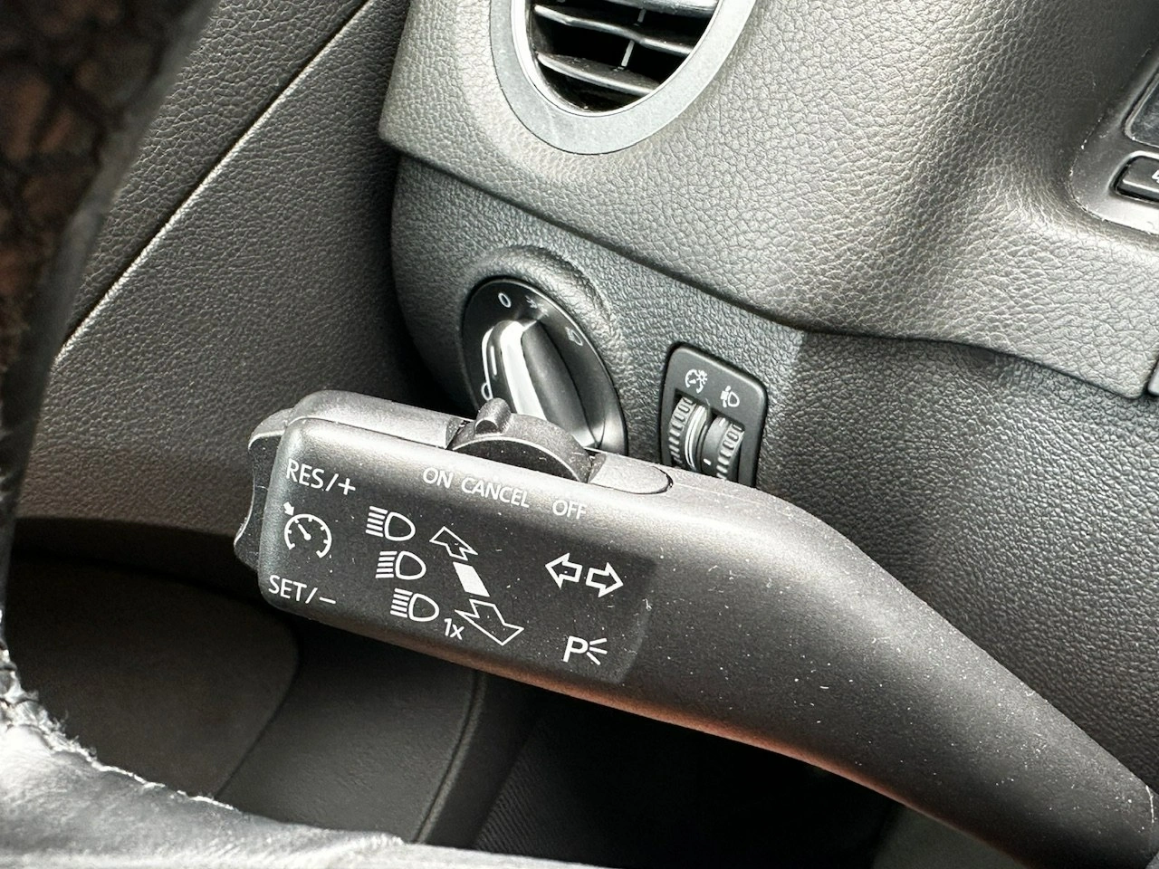 Volkswagen Tiguan - Zdjęcie 19