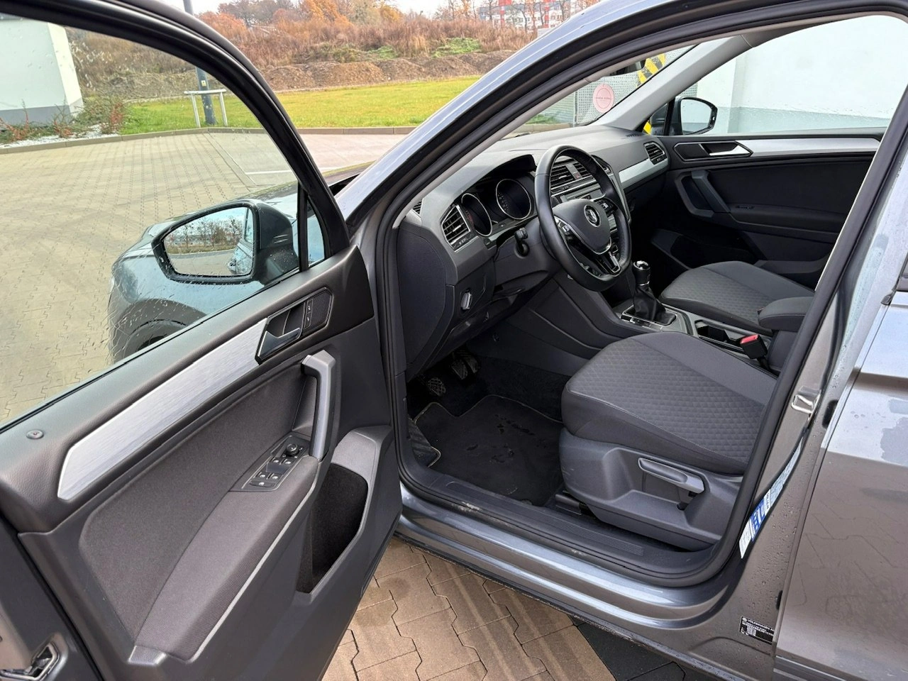 Volkswagen Tiguan Allspace - Zdjęcie 10