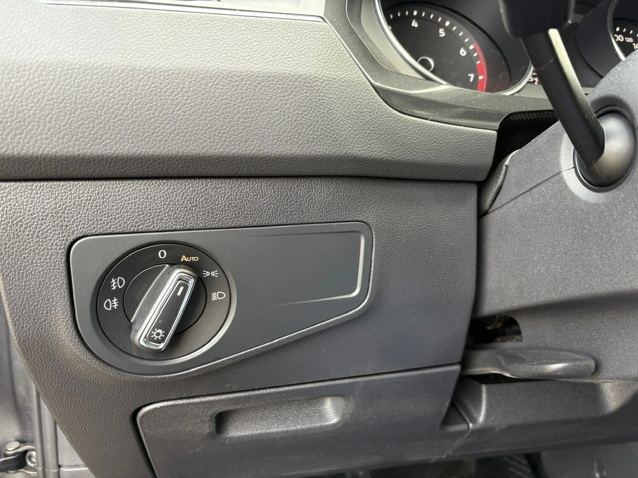 Volkswagen Tiguan Allspace - Zdjęcie 15