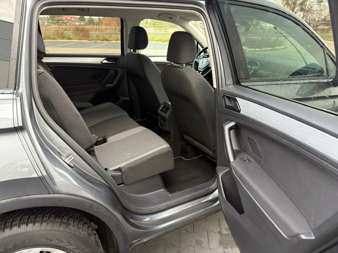 Volkswagen Tiguan Allspace - Zdjęcie 26