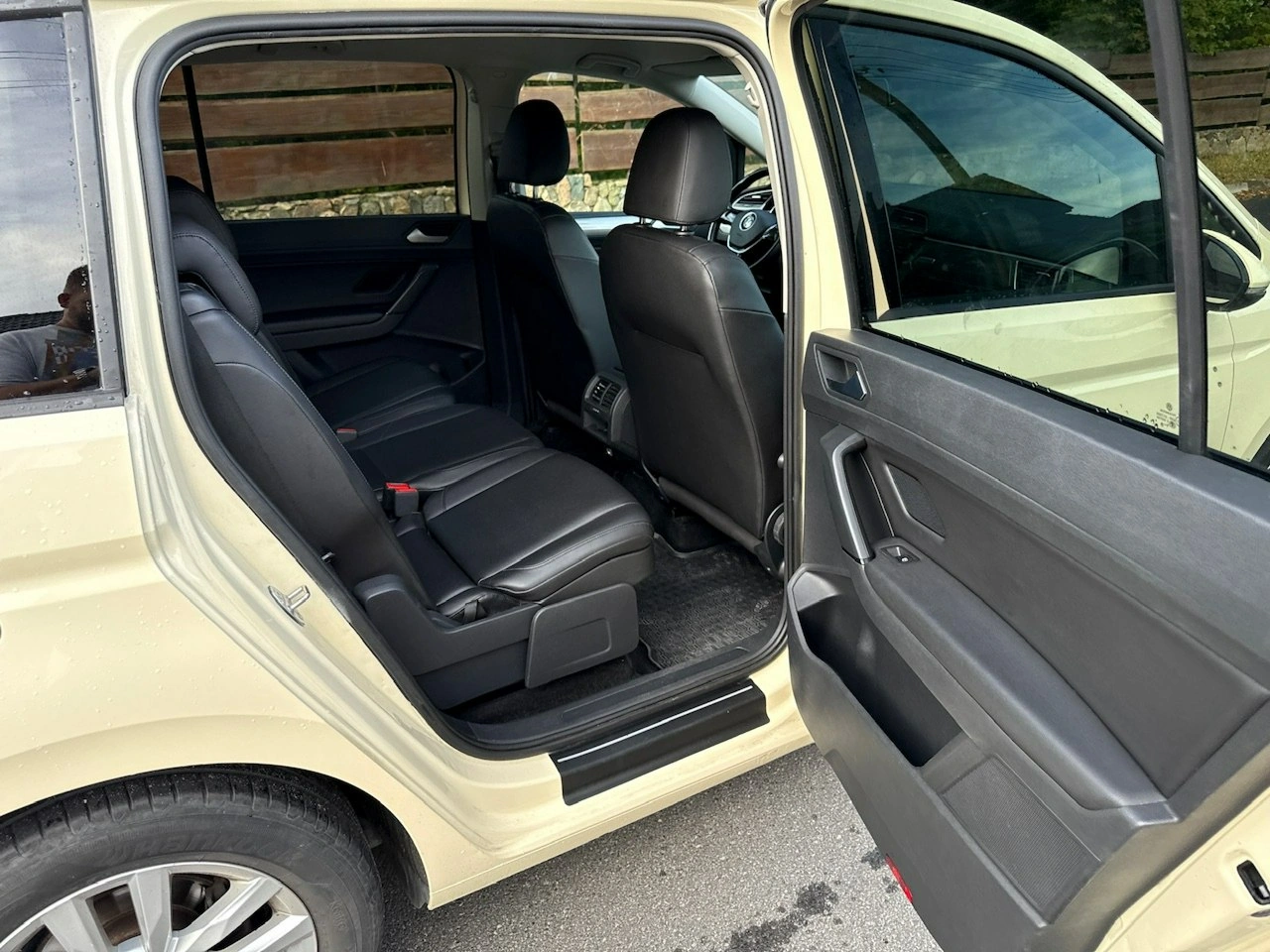 Volkswagen Touran - Zdjęcie 10