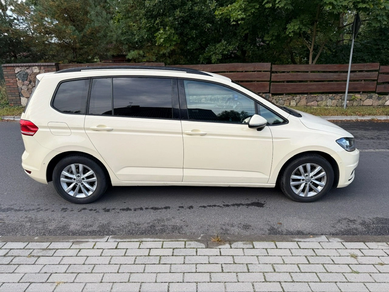 Volkswagen Touran - Zdjęcie 1