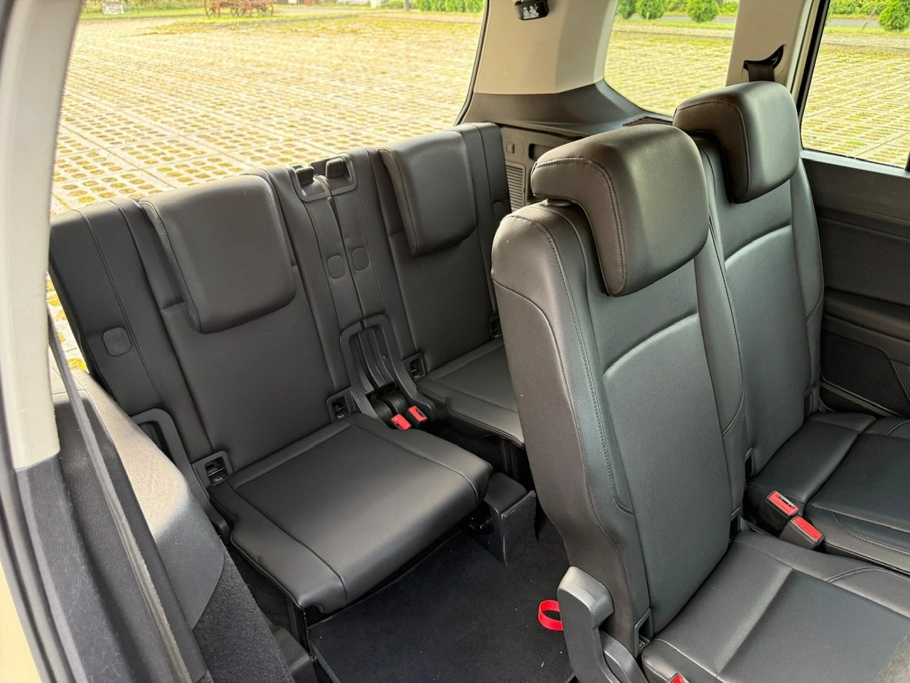 Volkswagen Touran - Zdjęcie 21