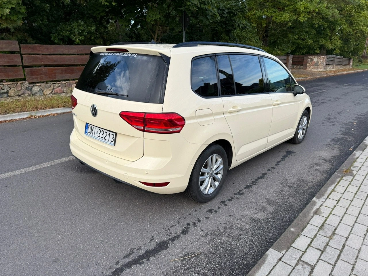 Volkswagen Touran - Zdjęcie 2