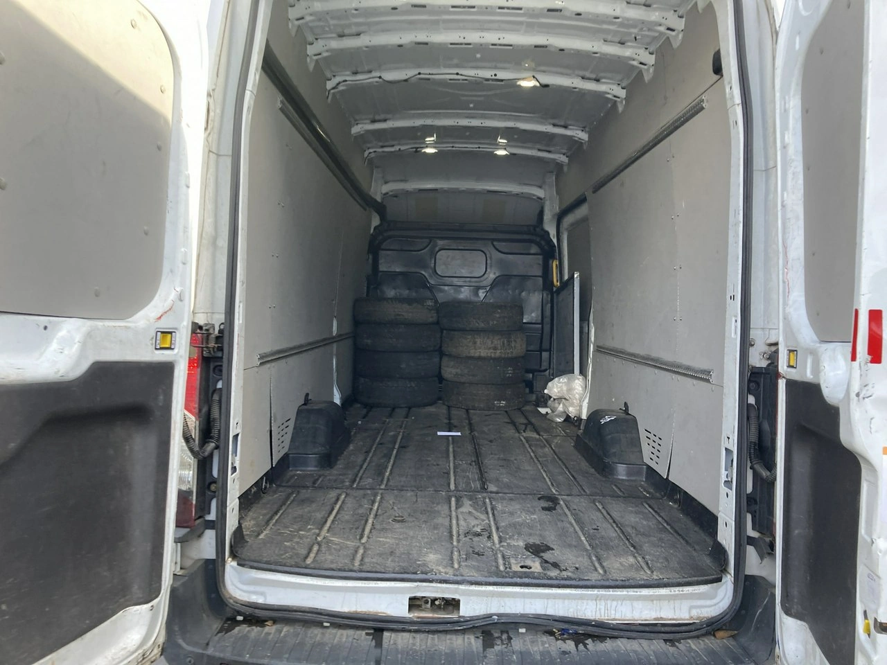 Ford Transit - Zdjęcie 11