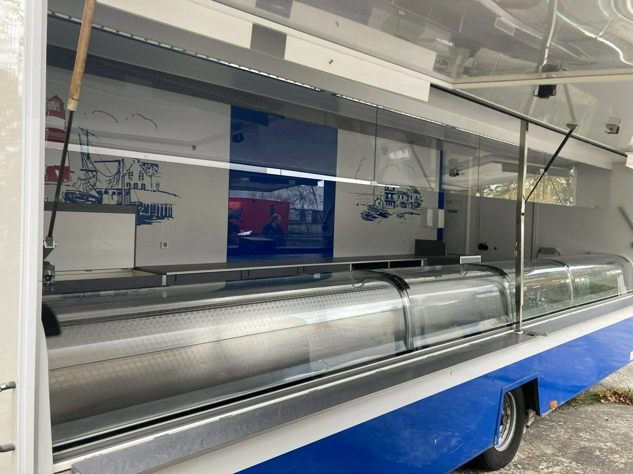 Inna inny - Główne zdjęcie