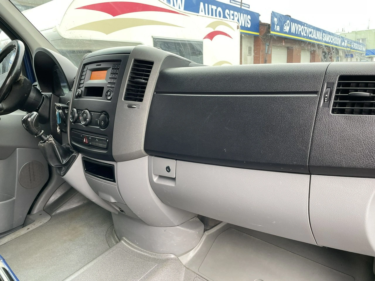 Mercedes Sprinter - Zdjęcie 16