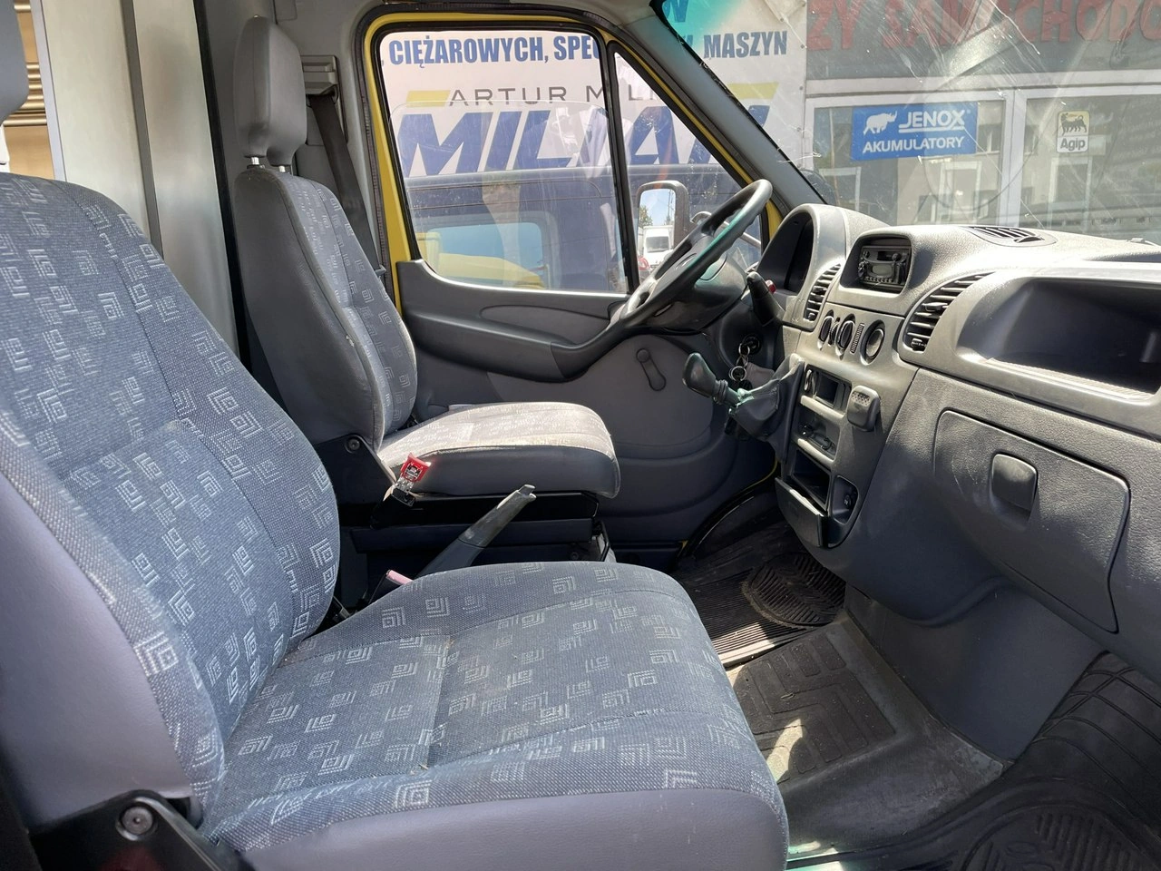 Mercedes Sprinter - Zdjęcie 23