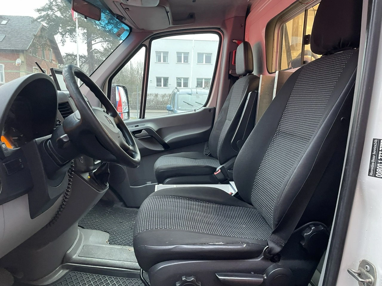 Mercedes Sprinter - Zdjęcie 9