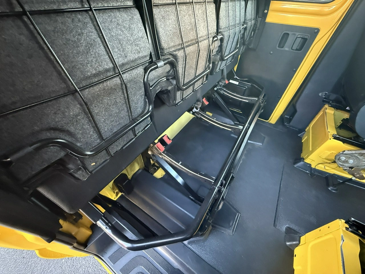 Mercedes Sprinter - Zdjęcie 13