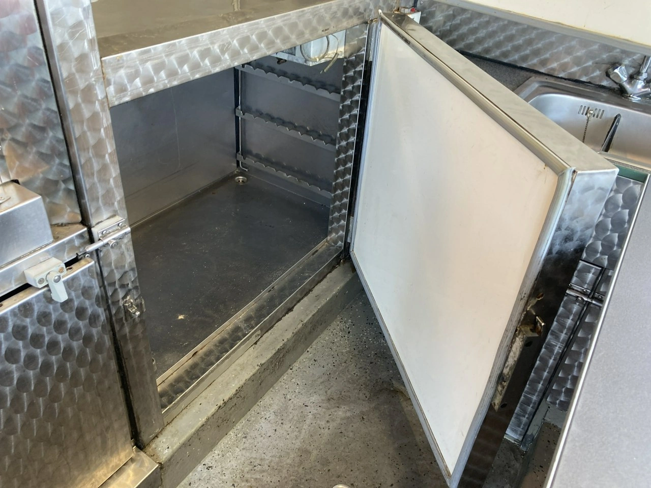 Mercedes Sprinter - Zdjęcie 17