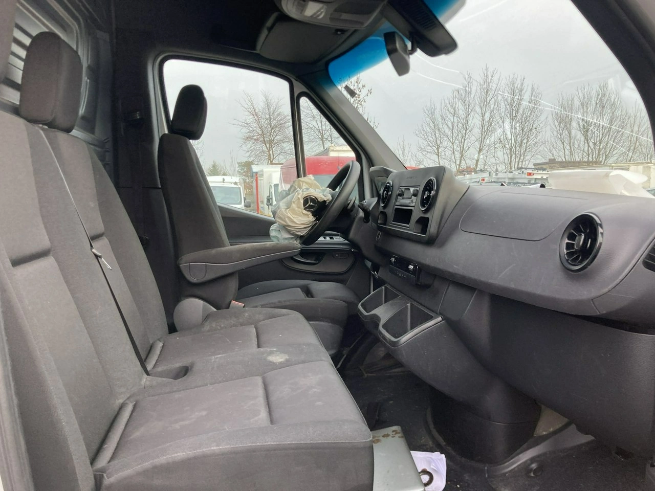 Mercedes Sprinter - Zdjęcie 9